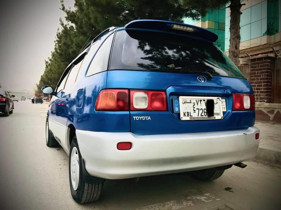 Toyota-picnic-1997