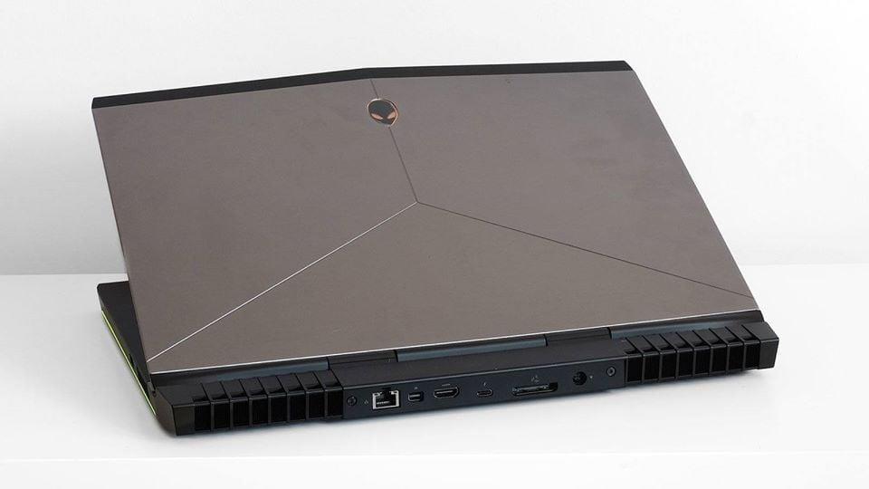 DELL-Alienware-15-R3-Gaming-Laptop