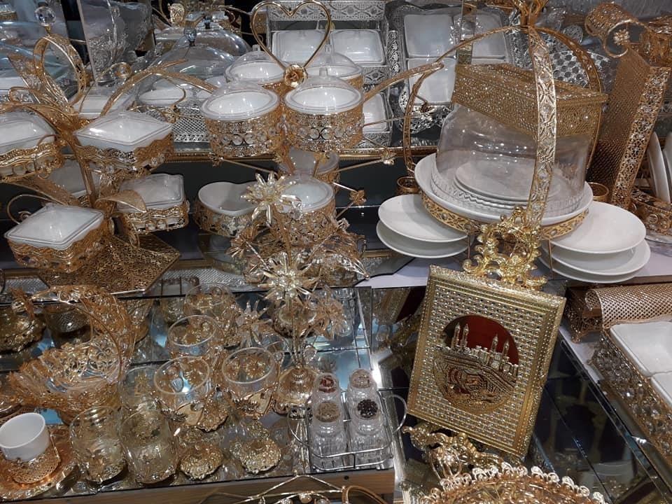 باب-طلایی-و-کرستال