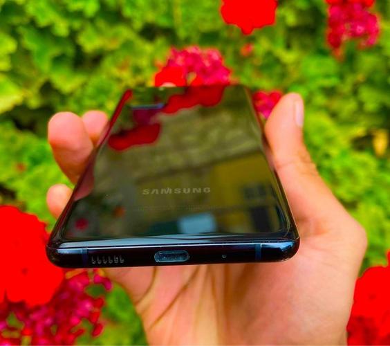 مدل Galaxy S20 plus رنگ سیاه دوسیمکارت بهترین تخت F واترپروف