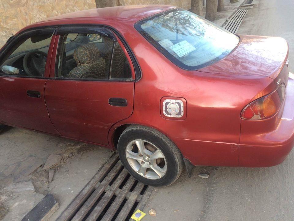 كرولا-تو-كانادايي-٢٠٠١