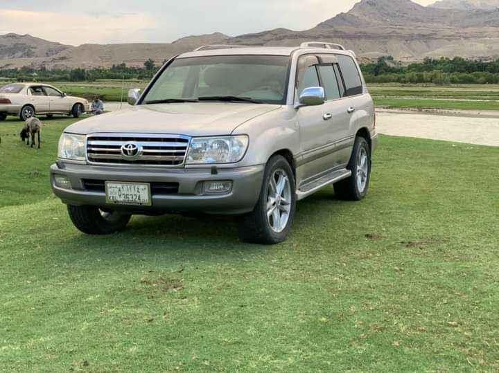 LAND-CRUISER-2004