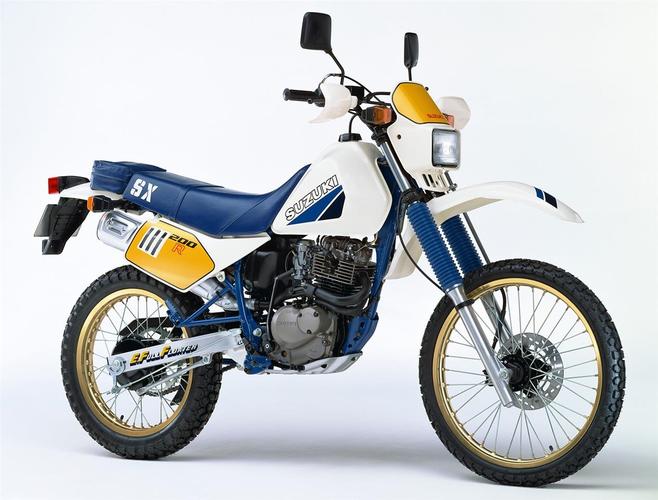 موترسایکل دی جی بل 200 cc