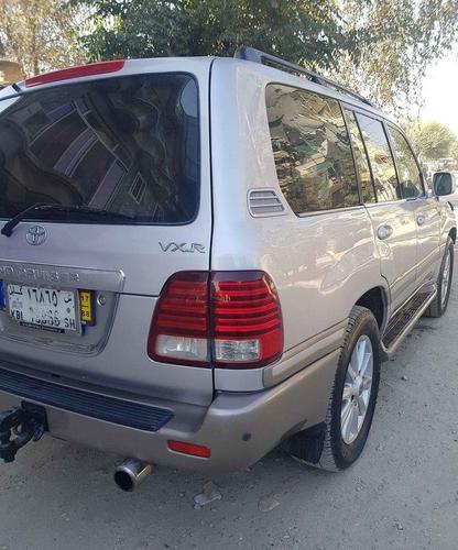 لندکروزر خیلجی 2001