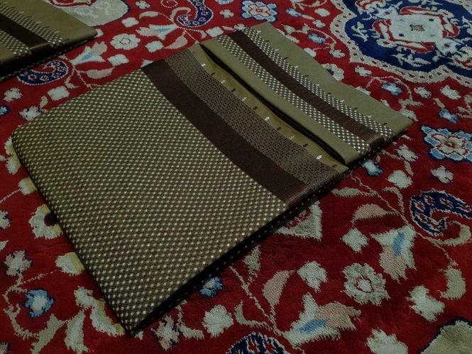 ښایسته رنک اوښایسته خامک لاسی غاړه راغلی ده ډیره ښایسته غاړه