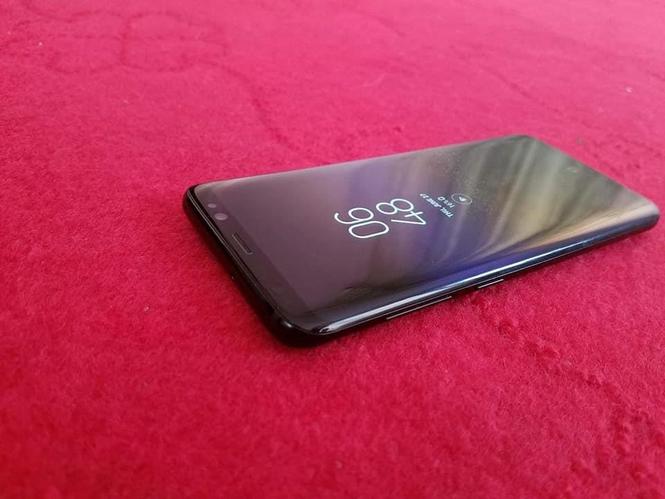 Galaxy s8 very new used of america 0786256975