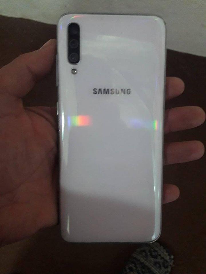 Samsung-galaxy-A70-فروش-عاجل