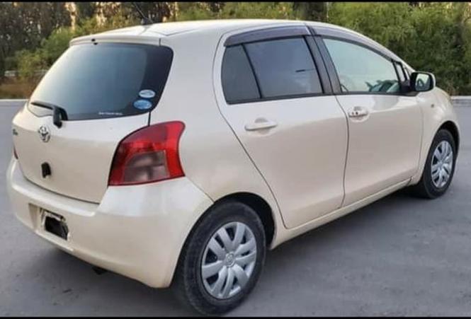 ناوتریده د کانټینر دخولي ویټز ماډل 2006 د ویش کات رنګ کریمي