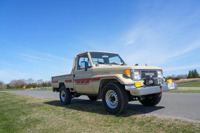 1987 Toyota Land Cruiser FJ75 Pickup