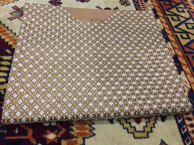 شایسته نوکی غاړه فه شه رنک کی