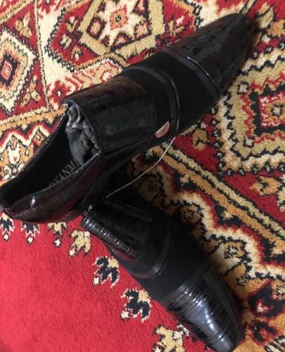 ۱ جوره بوت. از دوبی اورده شده ۲۰۰۰