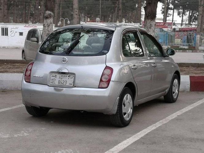 نیسان مارچ بسیار ثابت وتمیز مدل ۲۰۰۶