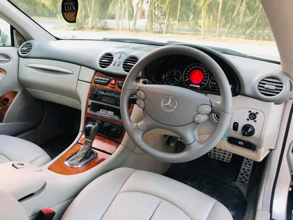 Mercedes-Benz-CLK200