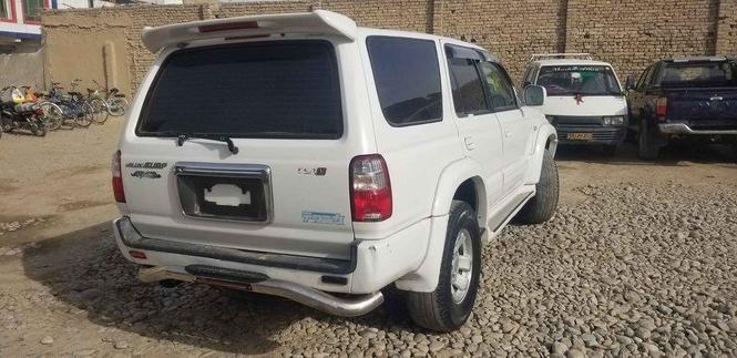 صرف ماډل 2000 سپین رنګ 3RZ ماشین پطرول نرخ کاداری دی 58