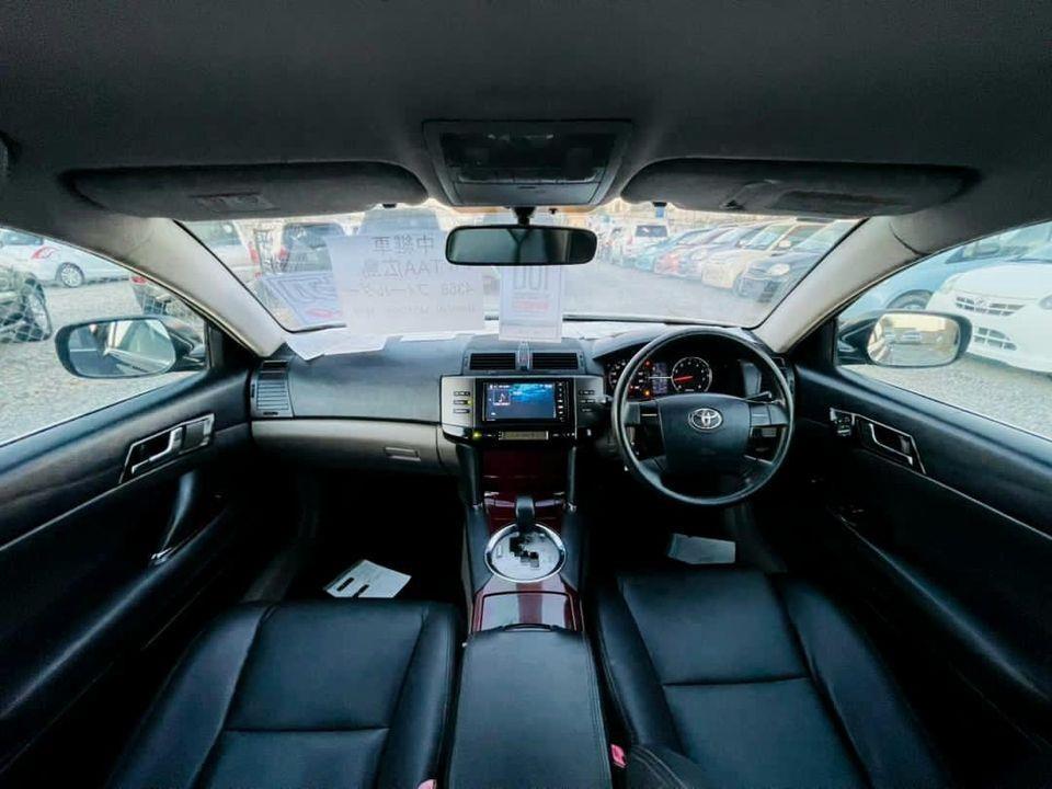 0700664881-Toyota-mark-X