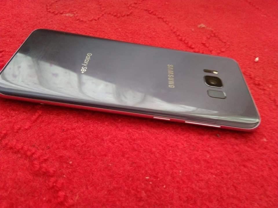 Galaxy-s8-plus-very-new-with-out-any-problem-1-sim-078625697