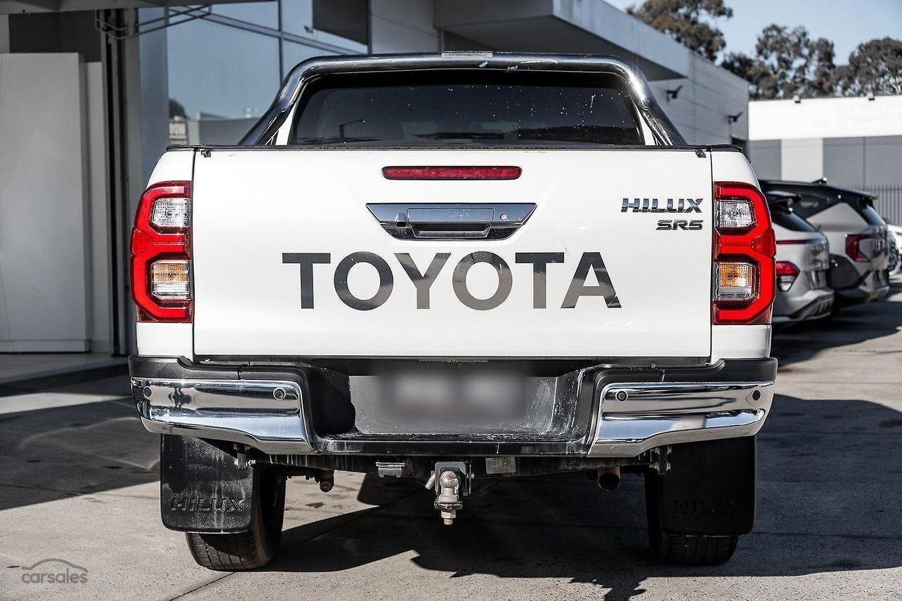 2020-Toyota-Hilux-SR5-Auto-4x4-Double-Cab
