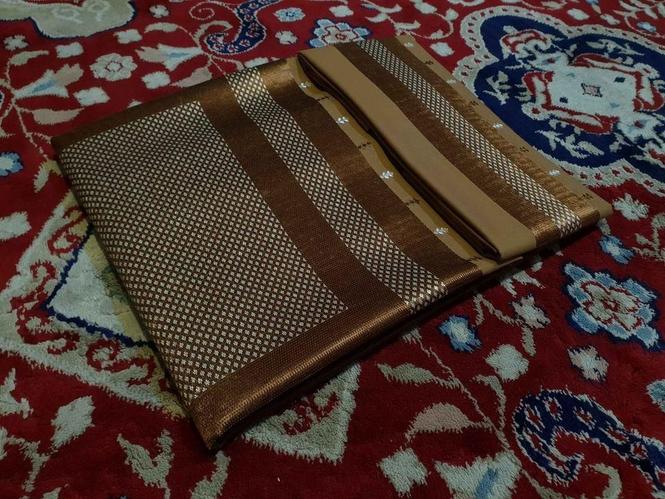 ښایسته چوکاټی غاړه راغلی ده نوی نخشه اواصلی ۵متره ټوکر