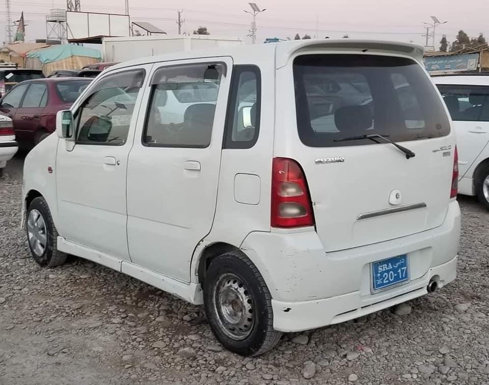 سویفټ-نیمروز-کاټ-2000-ماډل