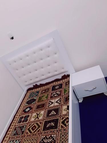 فروش یک دانه یک نفره تخت با یک پاه تختی کاملا نو برای بزرگا