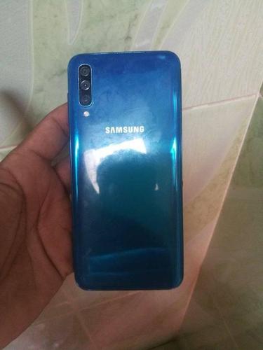 A50 128GB 4GB rm همه کارش به ضمانت 0799088204 13500