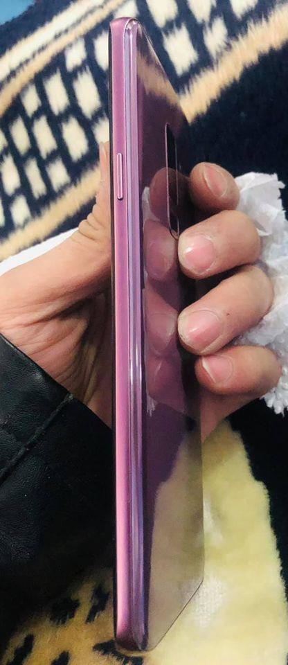 S9+-داغ-سوزنی
