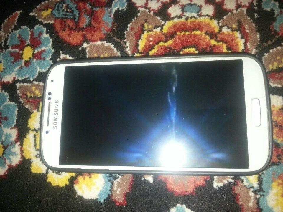 یک-عدد-مبایل-s4-رنگ-سفید