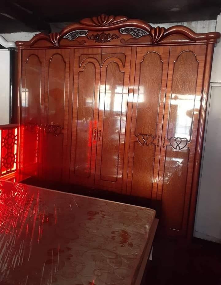 الماری-لباس-فروشی