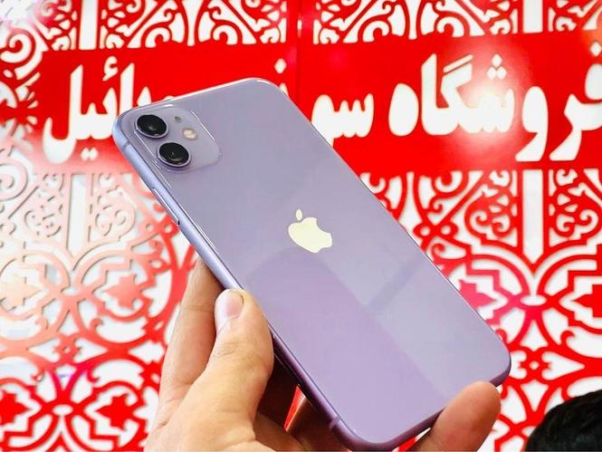iPhone 11
