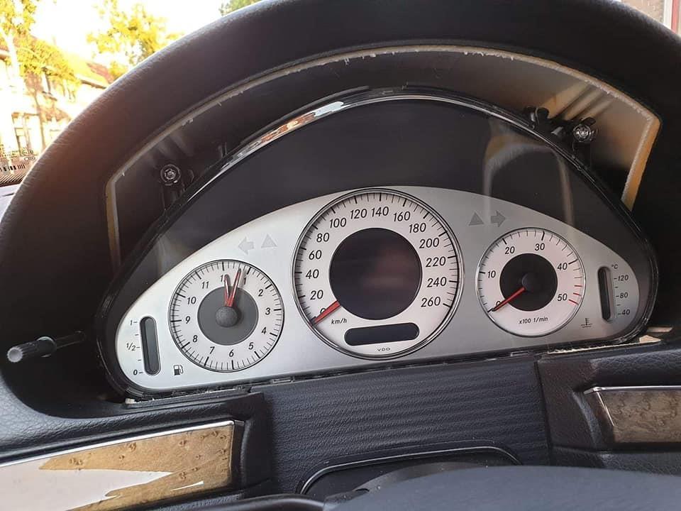 فروش-عاجل-بنز-E220-AVANTGARDE