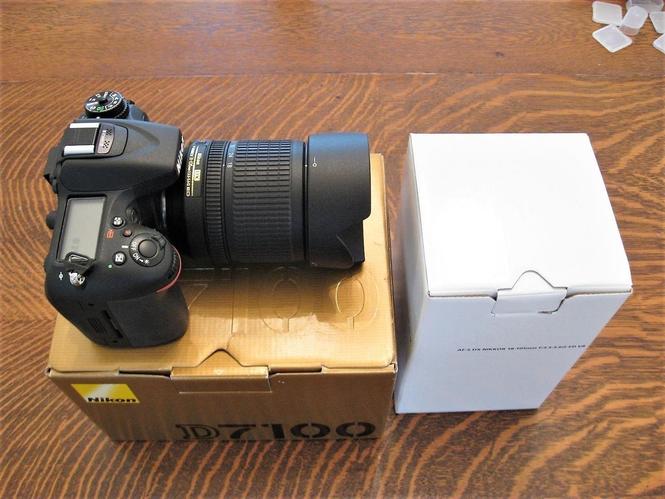 brand new Nikon D7100 whatsapp +17018020094