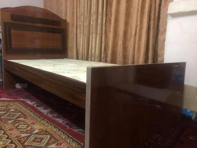 تخت خواب ۱ نفری ۷۵۰۰ افغانی