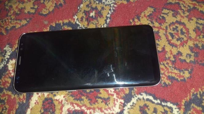 فروش عاجل s8 64 gb داغ خورد