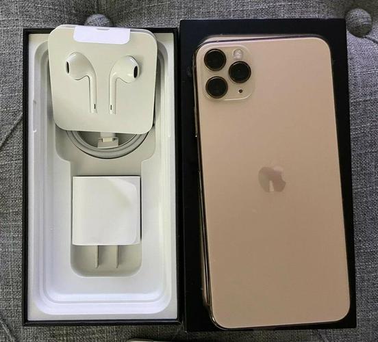 BRAND NEW* Apple iPhone 11 Pro Max 256GB Gold