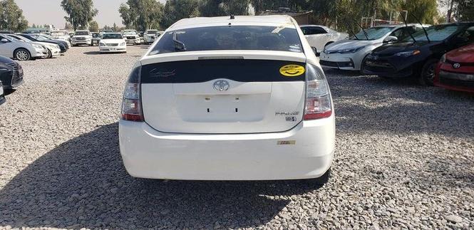 Prius 2006 model white colour 1500cc hybrid 0708002166