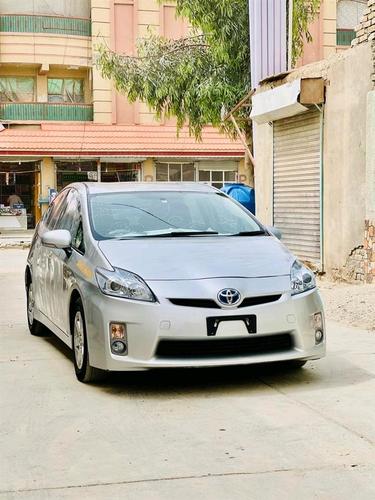 پریوس مدل ۲۰۱۰ رنگ سیلور