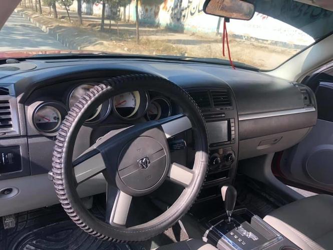 موتر داج چارجر سوپر چارج برای فروش و یا مالچه با موتر لندکرو