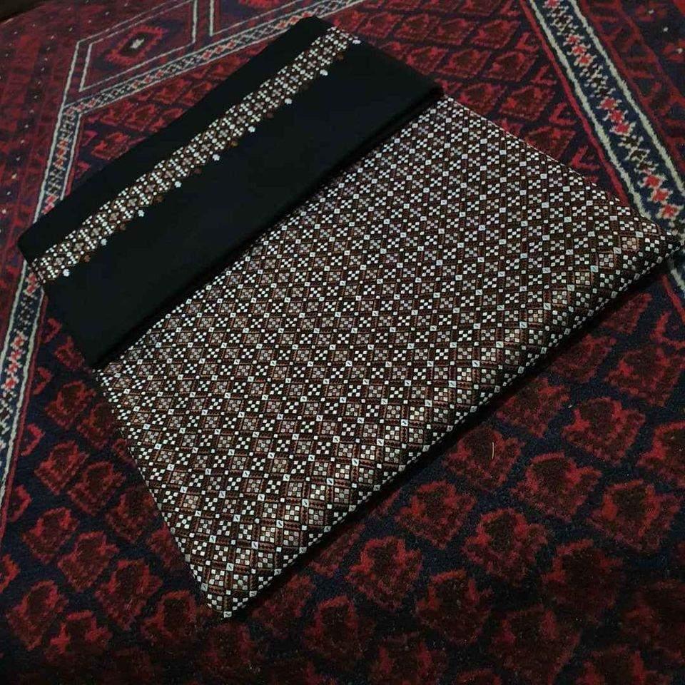 ښایسته-تور-رنګ-کی