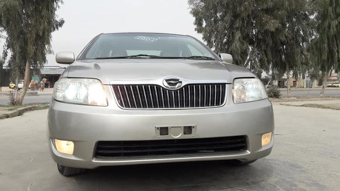دخرڅ موټر لکســل کلډن رنـګ غټ ماشین 1800 Cc روغ ماډل2005 ټیـ