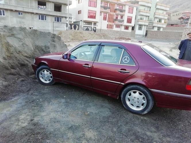 بنز مادل 2000 کمپریسور فروشی و مالچه نمبر تماس 0783352225