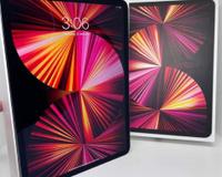 2021 Apple 12.9-inch iPad Pro Wi‑Fi, 256GB + Keyboard