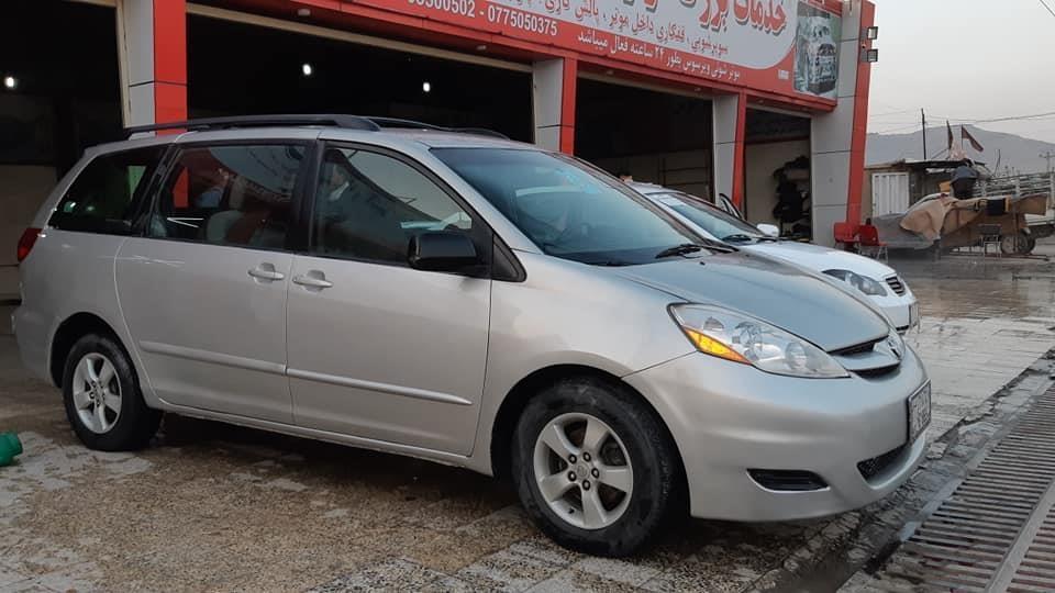 TOYOTA-SIENNA-US-MODEL-2006