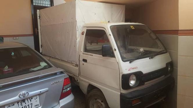 فروش عاجل موقعیت هرات موتر باربری دست راست رنگ سفید بادی د