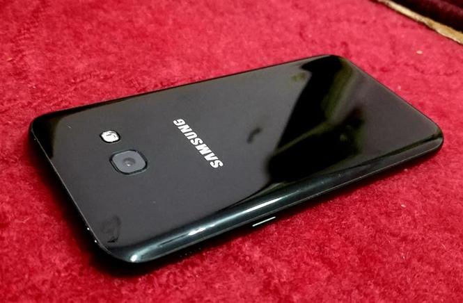 مال جدید Galaxy A5 2017 دارای 1 SIM ستاک آمریکا ۱۰۰ ٪ با
