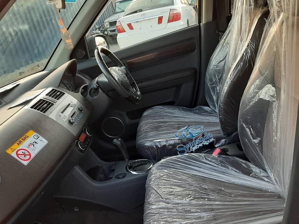 Swift-2008-style-full-option-ledar-seat-روغ