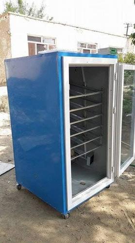 ماشین جوجه کشی
