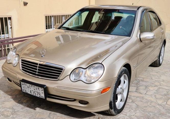 Mercedes Benz C Class 320