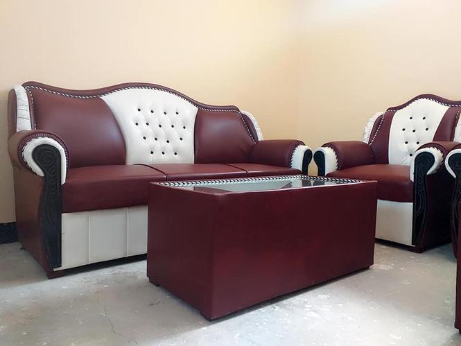 یک سیت کوچ ۷ نفره -همرای سه میز کامل نو0780 633 763