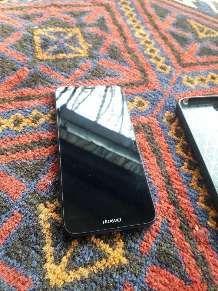 ﻫﻮﺍﻭﯼ-Y5-2018