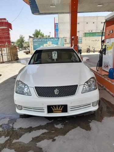 نوع موتر: تیوتا کرون جاپانی(قیمت 650000 کلداری) ماډل 2006